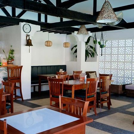 Отель Red Knight Gardens Davao Экстерьер фото