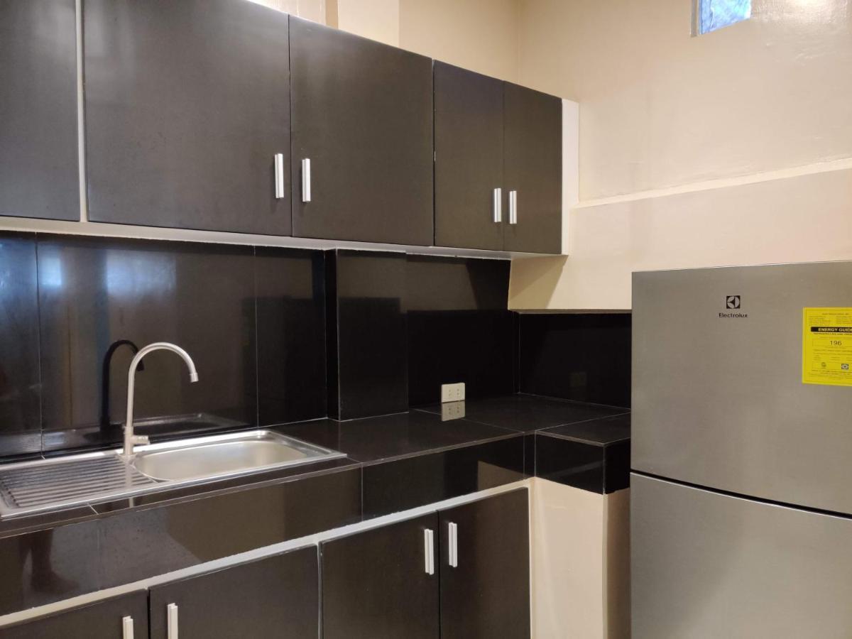 Отель Red Knight Gardens Davao Экстерьер фото