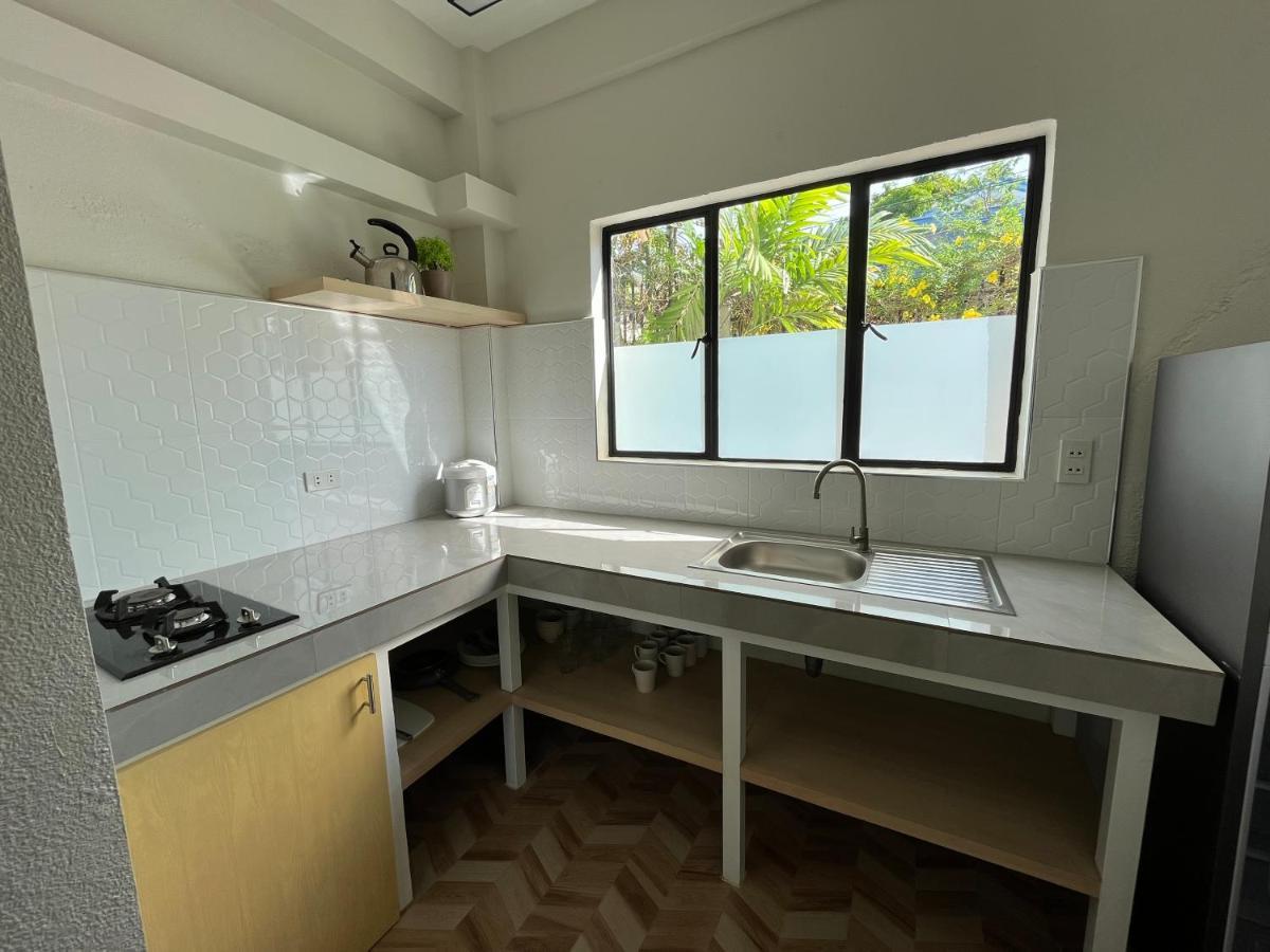Отель Red Knight Gardens Davao Экстерьер фото