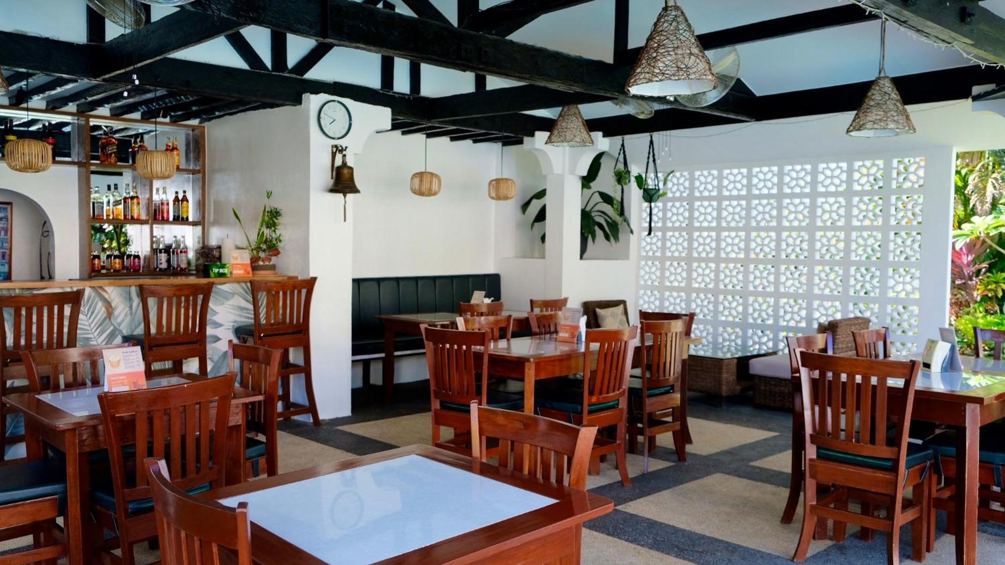 Отель Red Knight Gardens Davao Экстерьер фото